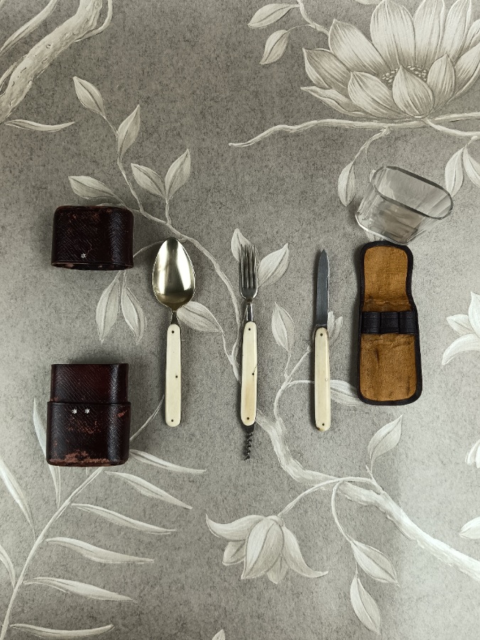 Victorian Folding Campaign Cutlery Set in Morocco Leather Case (3).jpg